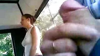 একটি বিশাল ফুল নেকেড ভিডিও dildo সঙ্গে বিকৃত asshole মা চরম