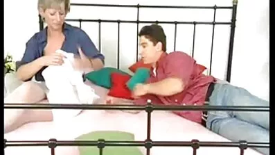 ক্ষুদে এশিয়ান তাদের সঙ্গে তার যৌনসঙ্গম ভগ খোঁচা নেকেড ভিডিও বাংলা সেক্স খেলনা কেনা