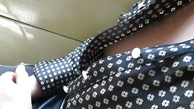 অর্থের জন্য হার্ড সেক্স নেকেড বিএফ ভিডিও একজন ব্যস্ত মাসিউসের সাথে