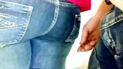সেরা বন্ধুরা দর্শকদের সামনে ওরাল ইন্ডিয়ান নেকেড ভিডিও সেক্স করে।