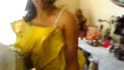 কৃষ্ণাঙ্গ মহিলার মলদ্বারে শুক্রাণু দিয়ে শেষ হওয়া মোবাইল নেকেড সেক্স ভিডিও ফোনে রেকর্ড করা হয়েছিল।