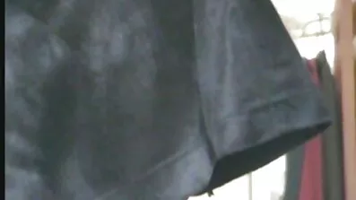গ্ল্যামারাস বালবোলকা ফোনে কথা বলে, যখন তার প্রেমিকের কাছে একটি ফুট ফেটিশ তৈরি ভোজপুরি নেকেড ভিডিও করে।